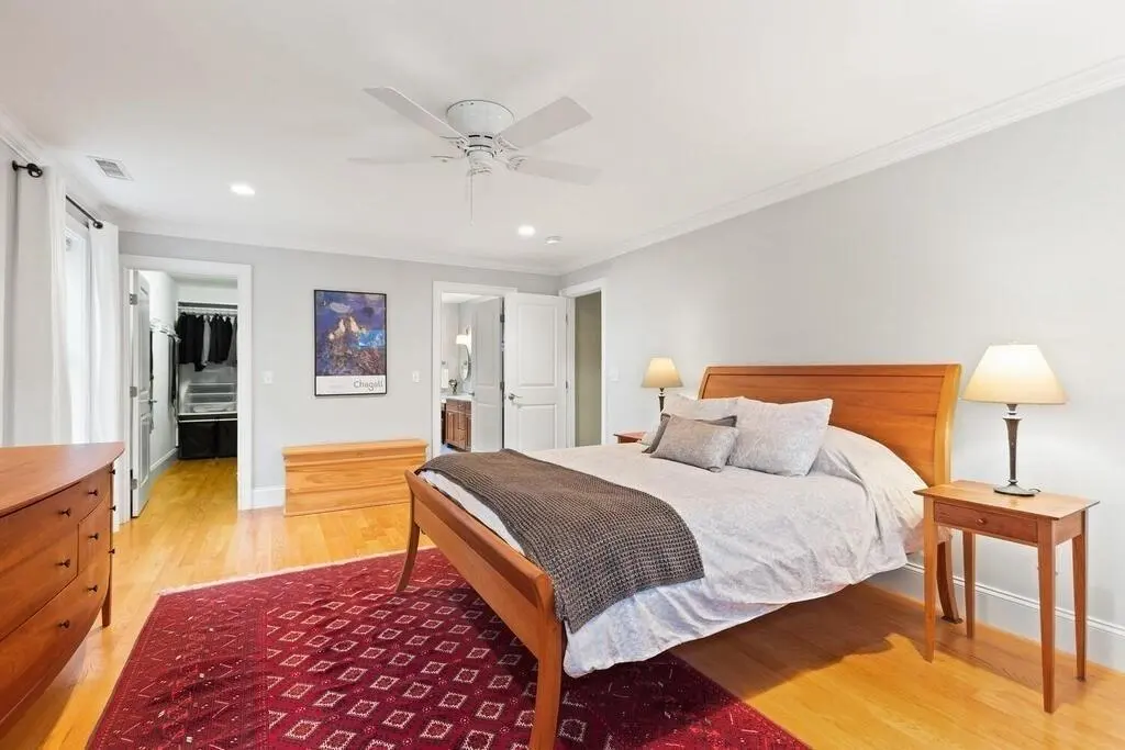 11 Kenilworth Rd, Arlington, MA 02476 — sold by Jenna Levin