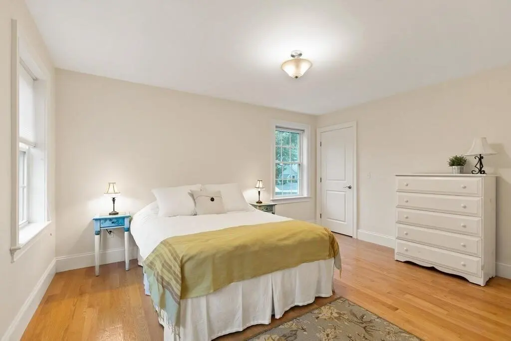 11 Kenilworth Rd, Arlington, MA 02476 — sold by Jenna Levin