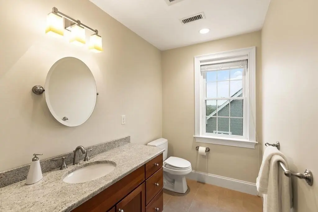 11 Kenilworth Rd, Arlington, MA 02476 — sold by Jenna Levin