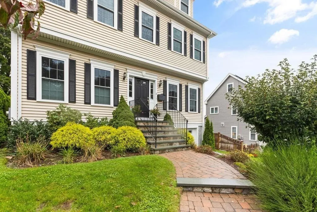 11 Kenilworth Rd, Arlington, MA 02476 — sold by Jenna Levin