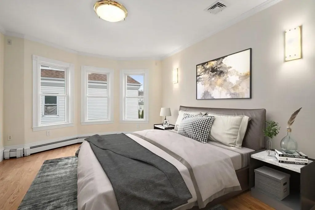 88 Coolidge Unit: 2, Brookline, MA 02446 — sold by Jenna Levin