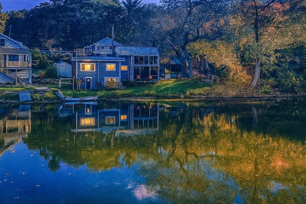 9 Stonecleve Rd, Wellesley, MA 02482 — sold by Jenna Levin