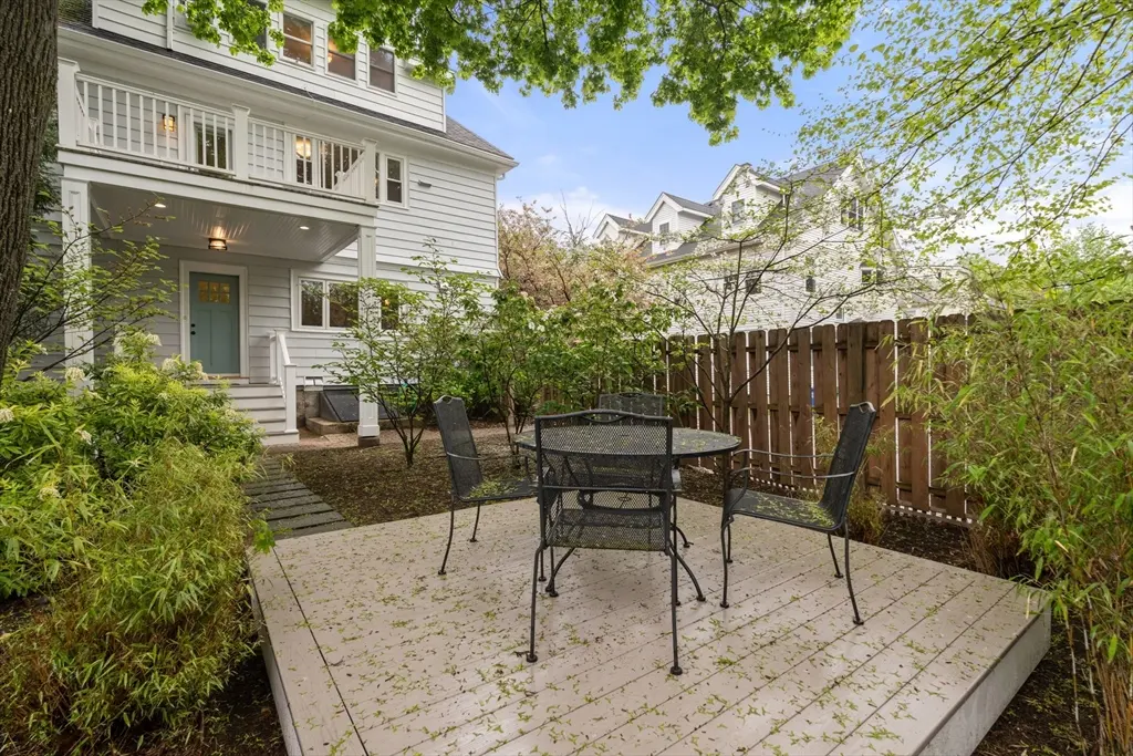 41 Irving St # 41, Newton, MA 02459 — sold by Jenna Levin