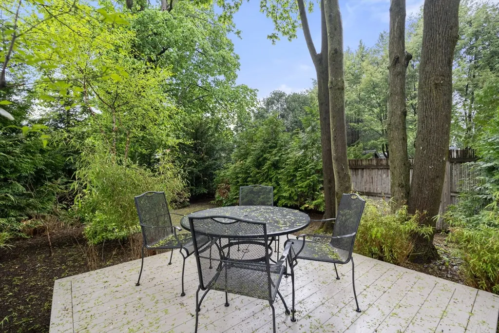 41 Irving St # 41, Newton, MA 02459 — sold by Jenna Levin