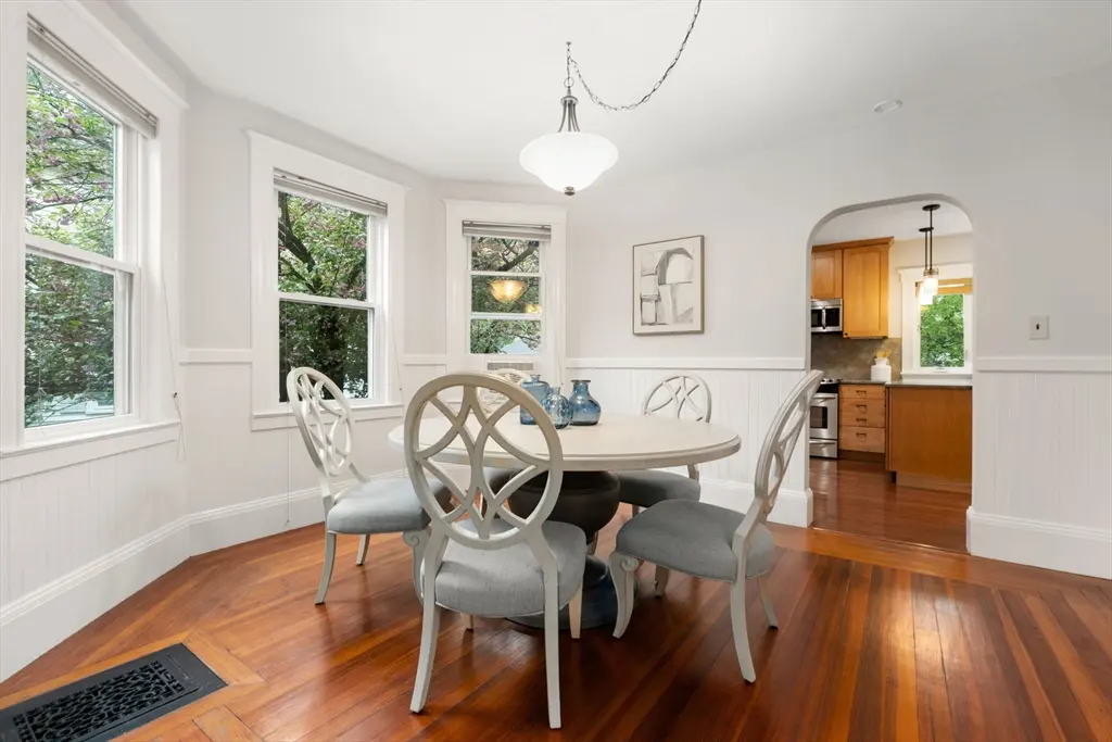 41 Irving St # 41, Newton, MA 02459 — sold by Jenna Levin