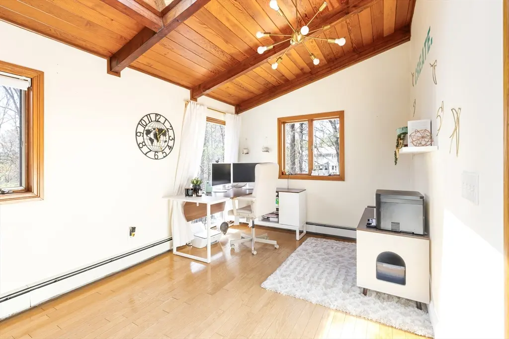 7 Clover Lane, Natick, MA 01760 — sold by Jenna Levin
