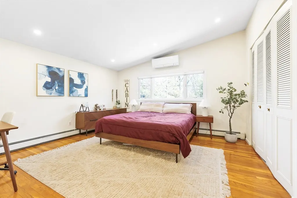 7 Clover Lane, Natick, MA 01760 — sold by Jenna Levin