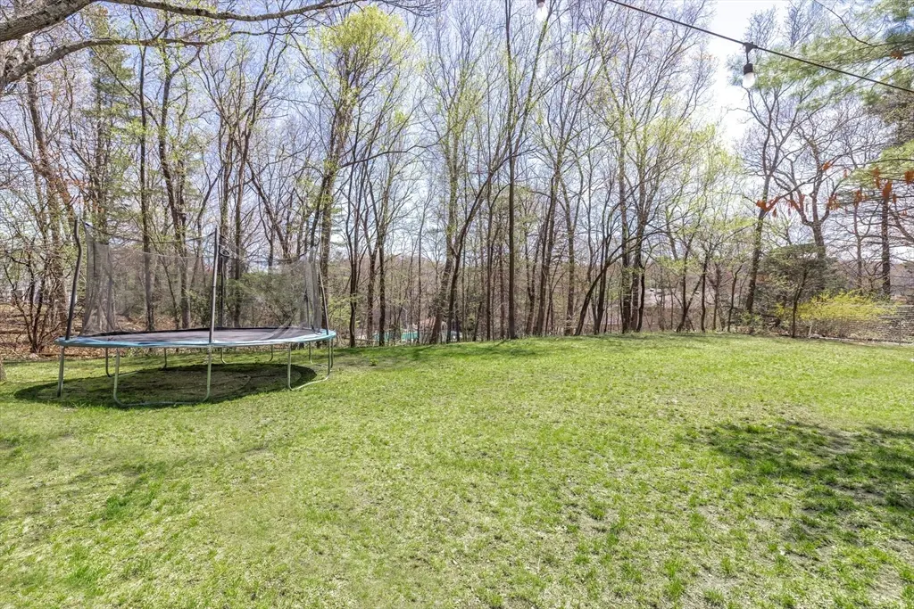 7 Clover Lane, Natick, MA 01760 — sold by Jenna Levin